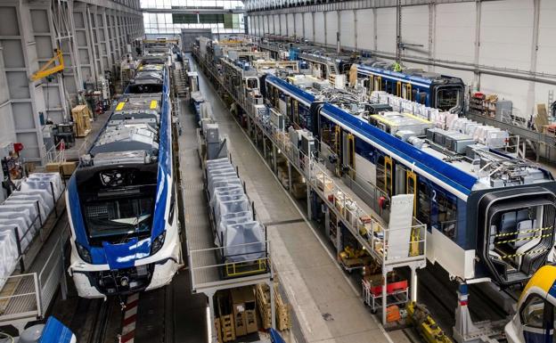 La huelga del transporte obliga a parar a grandes empresas de Gipuzkoa como CAF