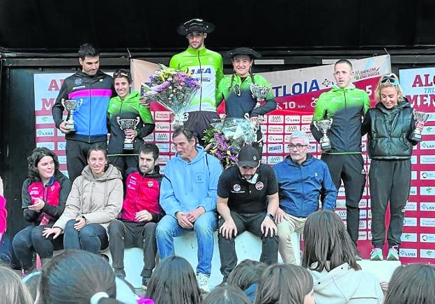 Victorias de Maddi Marquet y Urko Herrán en el duatlón disputado en Oñati
