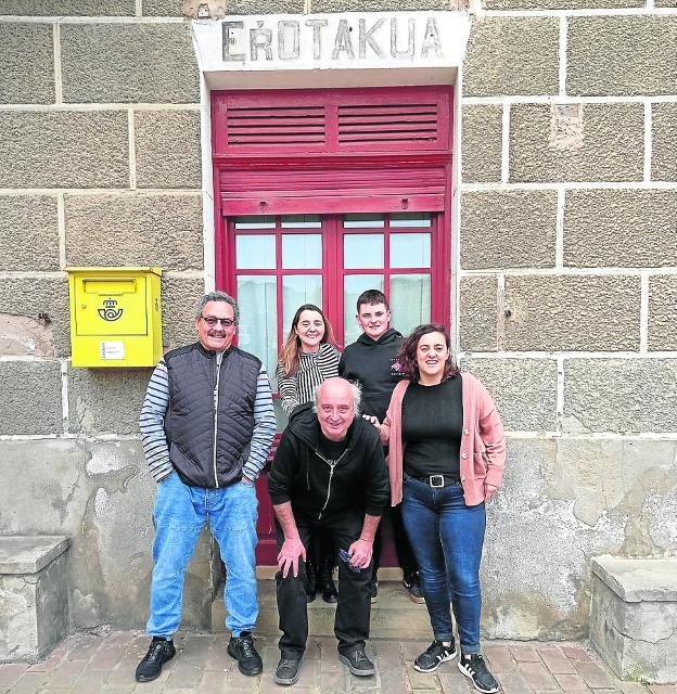 'Ostantza' lana aurkeztuko du Fito Rodriguezek gaur, herriko aktoreekin