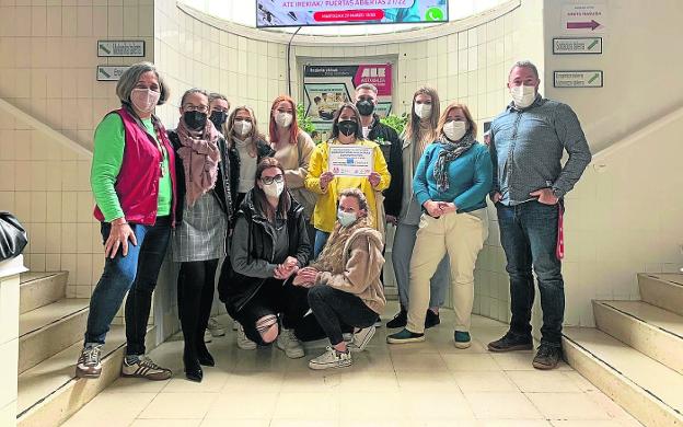 Los ocho alumnos eslovacos ya conocen a sus compañeros de Lanbide Eskola