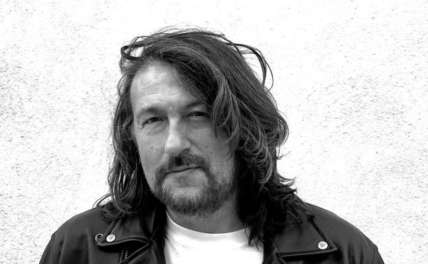 «De Loquillo no sabemos nada porque toda su vida se ha protegido tras el escudo de su personaje»