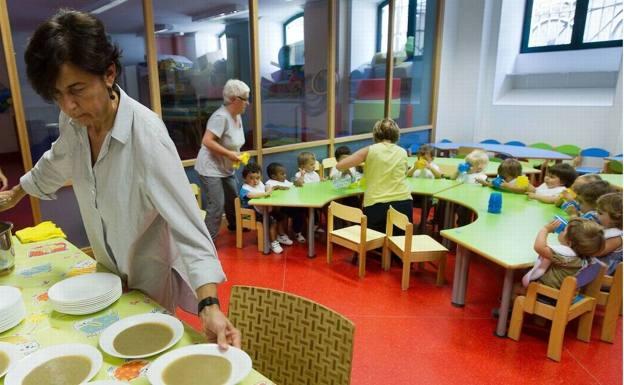 Los comedores escolares notan ya la falta de algunos productos