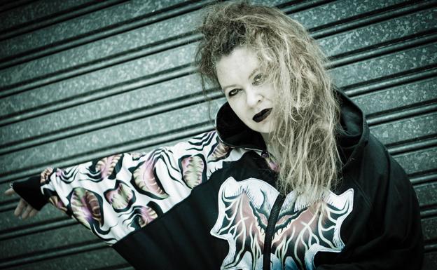 Fermin Muguruzaren abesti ezagunenak, gaur egunera ekarriak