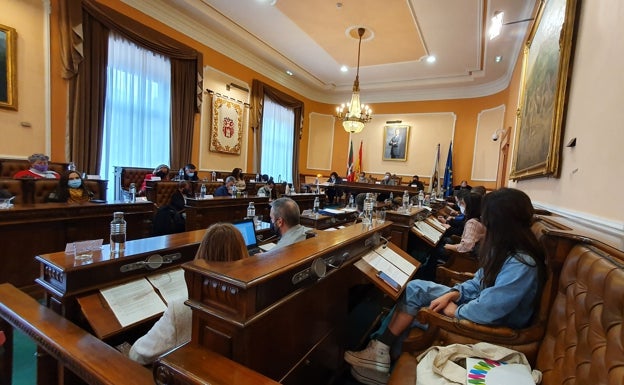 El Pleno aprueba en Irun congelar tasas y precios para el curso 2022-2023