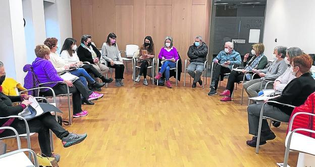 Alberto Barandiaran idazlea izango da astelehenean irakurle taldearekin