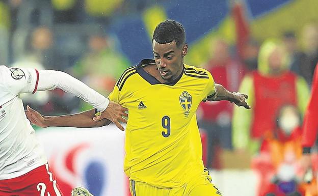 Isak se queda sin Mundial tras perder ante Polonia