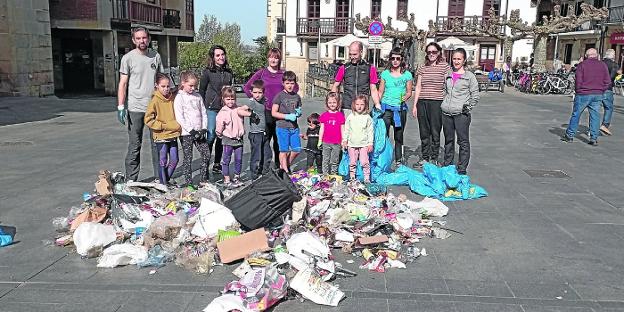 Bazterrak Txukuntzen lehenengo auzolana burutu da Elizalden