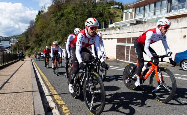 Los favoritos, los últimos en salir en la crono de Hondarribia