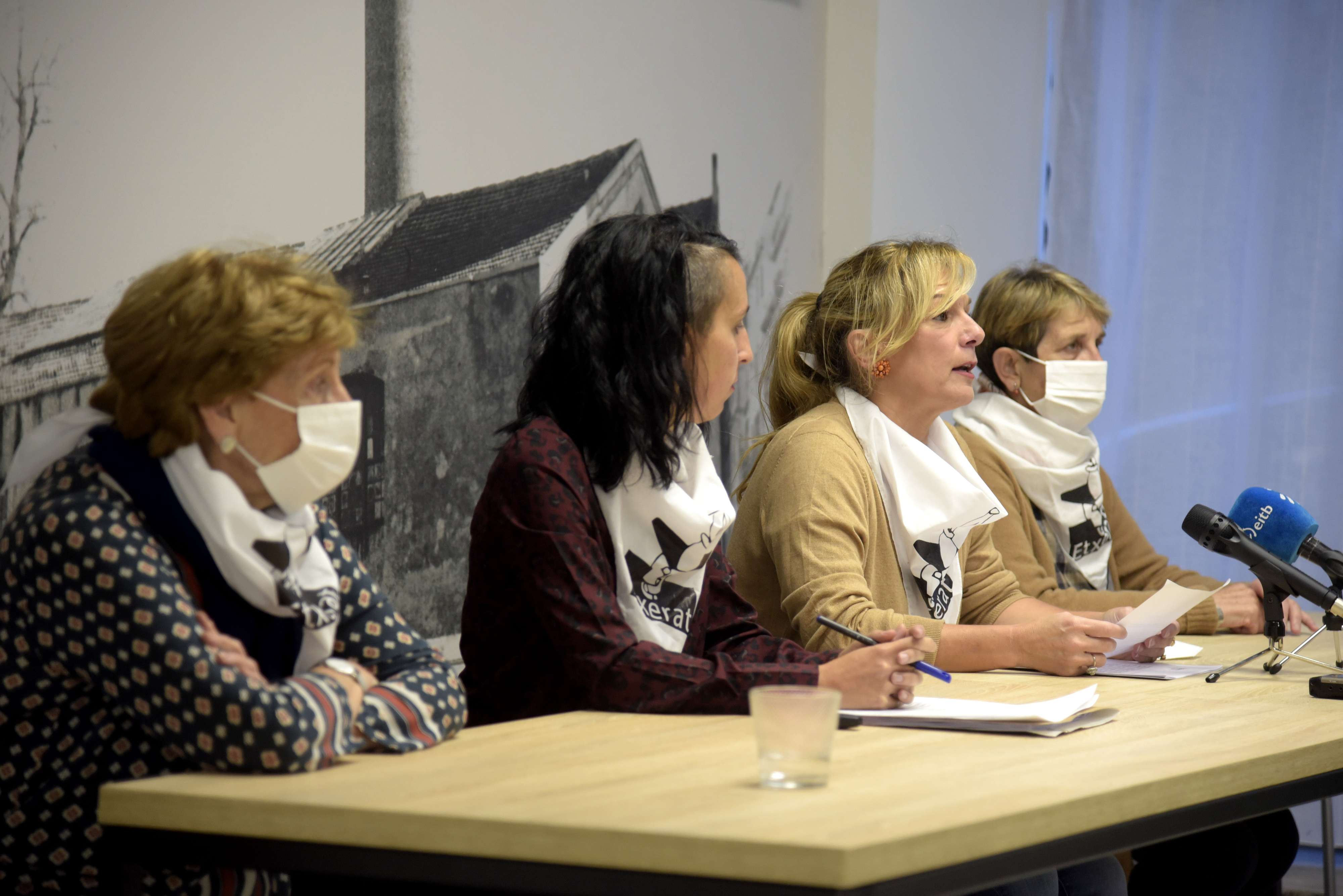 Etxerat asegura que 132 presos debieran estar ya en tercer grado