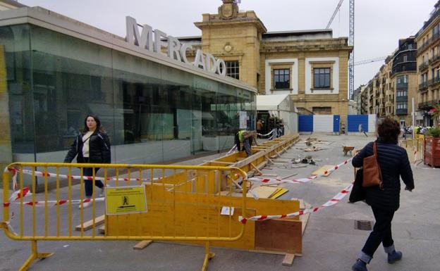 Se inicia la construcción de la nueva plaza de la Bretxa con otro acceso al sótano