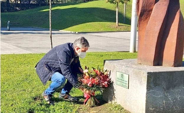 El PSE denuncia la desaparición de una placa en recuerdo de las víctimas del terrorismo en Galdakao