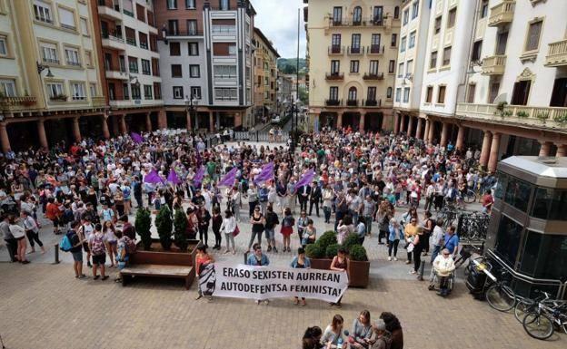 Euskadi vincula por primera vez los delitos de odio con los de violencia de género