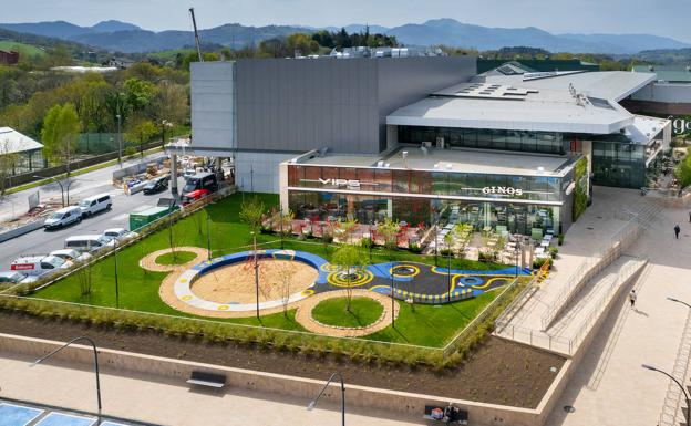 Un nuevo parque infantil completa la oferta de ocio de Garbera