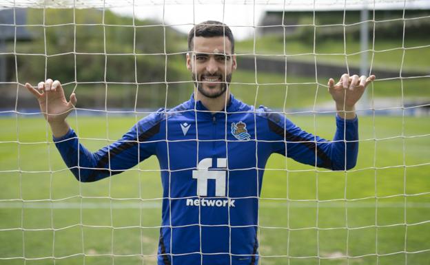 «Soy feliz en la Real y no hago caso de los rumores. Solo pienso en entrar en Europa»