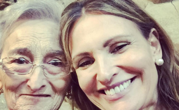 La entrañable despedida de Ainhoa Arteta a su «querida tía Coro»