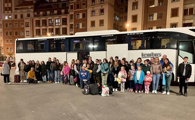 20 niños ucranianos llegan a Gipuzkoa en el primer autobús organizado por Chernobil Elkartea