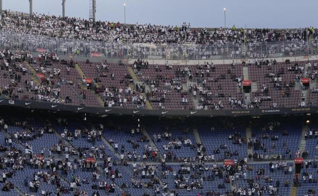 Tras la «vergüenza» ante el Eintracht, el Barça tendrá entradas nominativas en Europa