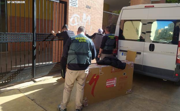 Cae un grupo que estafaba a personas mediante compras por internet, con varios afectados guipuzcoanos