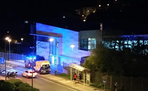 Muere un joven de 25 años en una piscina de Donostia