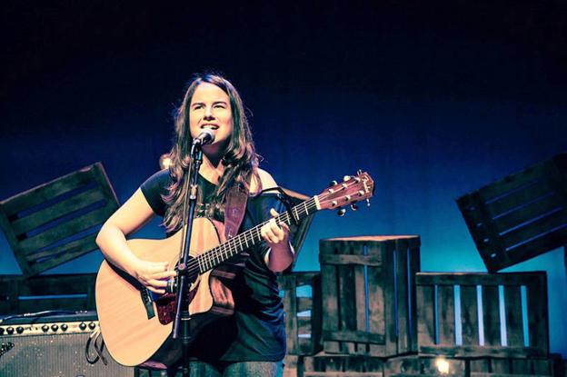 Olatz Salvador actúa este domingo en el escenario del Gazteleku