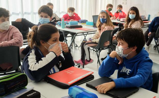 Profesores y alumnos se verán hoy las caras después de dos años