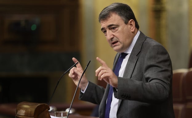 Aitor Esteban, convencido de haber sido espiado