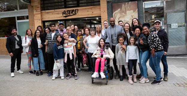Giraldo, de Masterchef 10, abre nueva tienda de ropa en Irun