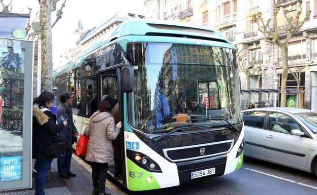 El Pleno debatirá sobre la bajada de las tarifas del transporte público