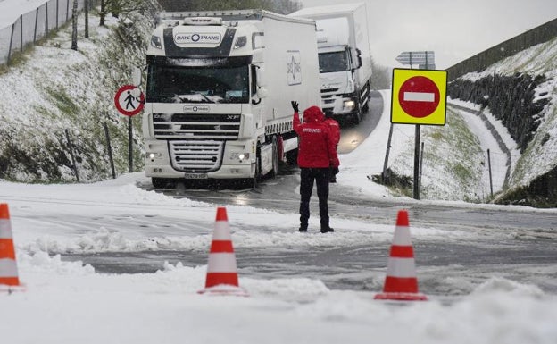 Gipuzkoa ha activado tres veces por nevadas la fase operativa del Plan de Vialidad Invernal
