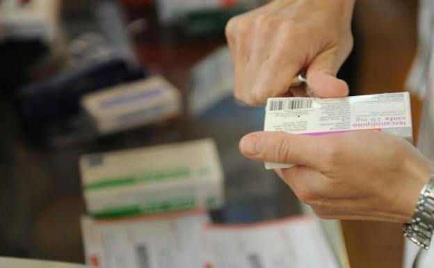 Estos son los colectivos que pueden pedir desde este miércoles ayudas para el copago farmacéutico