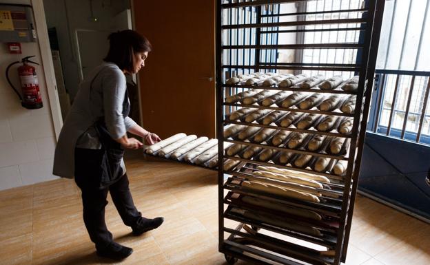 Euskadi obligará a autónomos y opositores a hacer online sus gestiones con la Administración