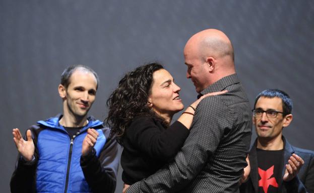 Arabakoen faltan, osatu da Txapelketa Nagusian parte hartuko duten bertsolarien zerrenda