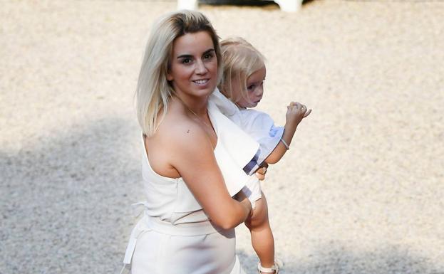 Erika Choperena, mujer de Antoine Griezmann, crea su propia marca de ropa infantil