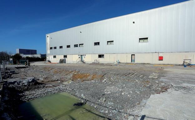 La Asociación de Comerciantes de Gipuzkoa«celebra» la renuncia de Amazon a su centro de Oiartzun