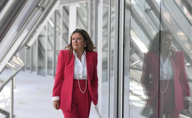 «Nuestra intención es sacar una OPE cada año en Osakidetza con el máximo de plazas que permita la ley»