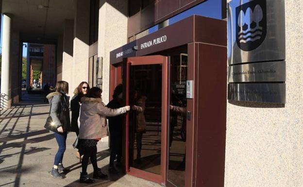 Las retenciones sobre los salarios y los ajustes del IVA disparan un 20% la recaudación de Gipuzkoa hasta abril