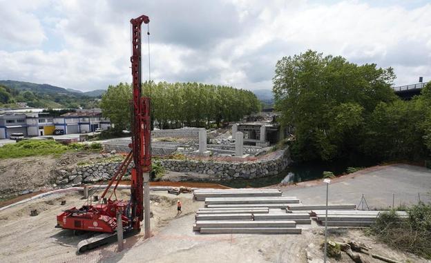 La red de alta velocidad vasca se arriesga a nacer aislada en 2027 por el retraso de sus conexiones