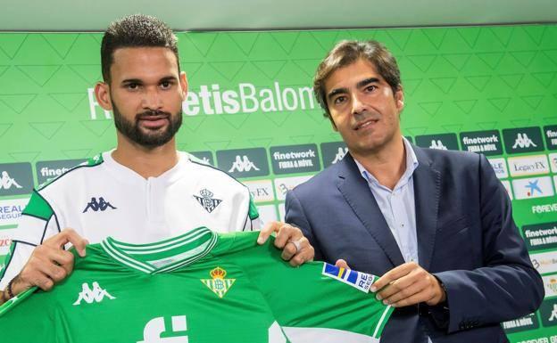 Willian José admite que se quiere quedar en el Betis «dos o tres años más»