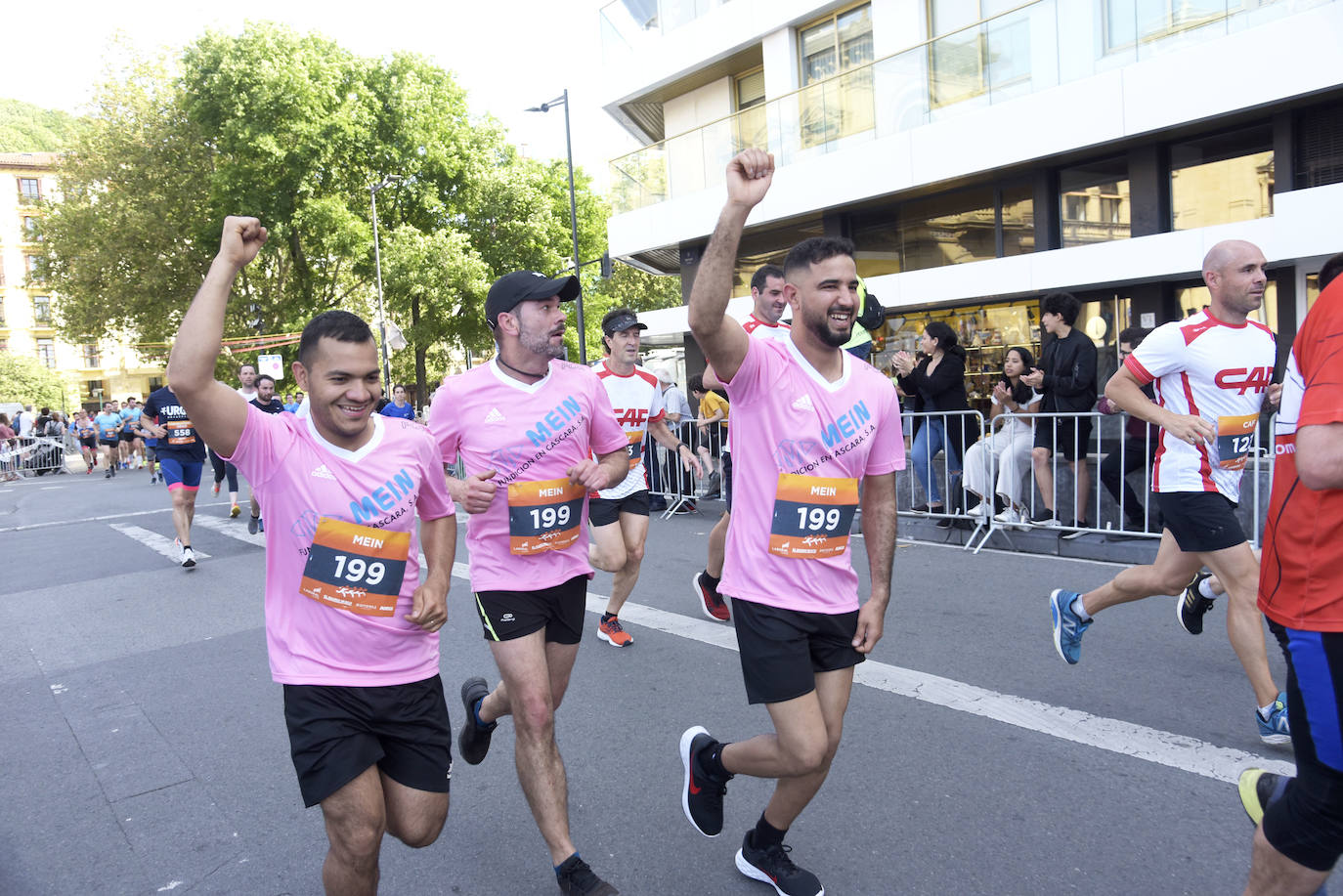Sol, calor y mucha participación en la Carrera de Empresas
