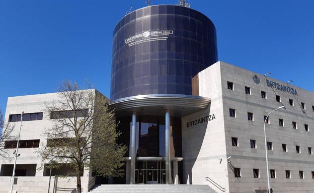 La Ertzaintza identifica a tres menores de edad como autores de una agresión en Vitoria