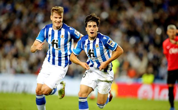 El campus del jugador de la Real Sociedad Julen Lobete llega a Lezo