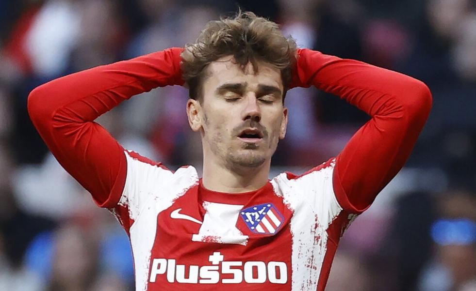 Antoine Griezmann, la visita de un ilustre en horas bajas