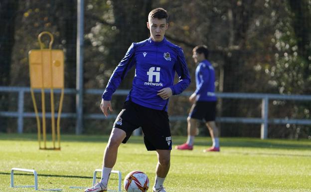 Pacheco, Urko, Turrientes y Navarro, con la sub-21