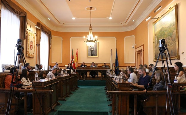 El Pleno de Irun aprueba por unanimidad el incremento de 14 millones del presupuesto municipal