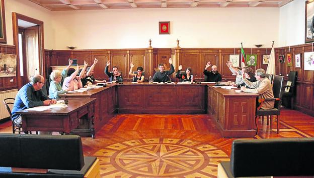 El Pleno del Ayuntamiento aprobó por unanimidad todos los puntos tratados