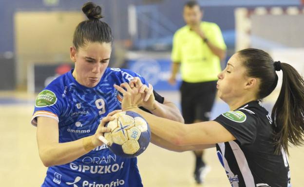 Emma Boada y Laura Hernández seguirán un año más en el Bera Bera