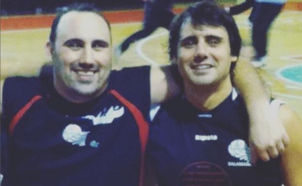 Ion Aramendi alaba la «entereza y fortaleza» de su hermano, quien padece esclerosis