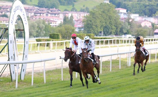 'Defined' y 'Gaheris' aprueban su primer examen del verano