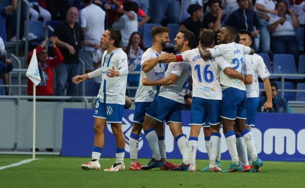 El Tenerife toma ventaja al derrotar por la mínima a Las Palmas