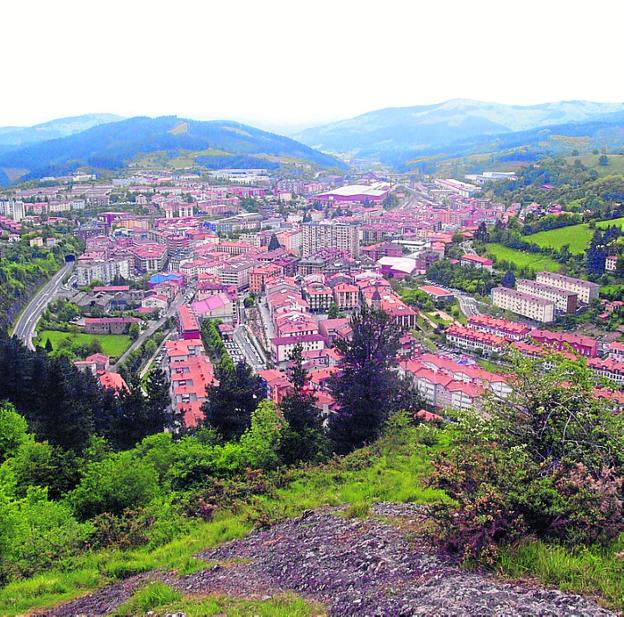 Euskararen kale neurketaren emaitzak aurkeztu zituzten asteartean Urretxu eta Zumarragako udalek